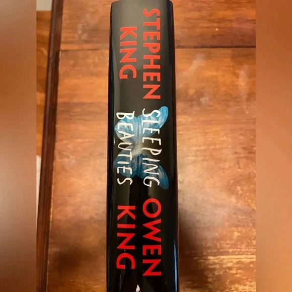 SLEEPING BEAUTIES by Owen King and Stephen King 1st Edition - First Print - 2017 - Picture 4 of 5